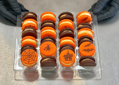 Halloween macarons