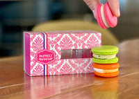 3 macarons box