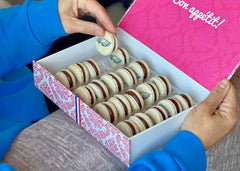 Superbowl Macarons