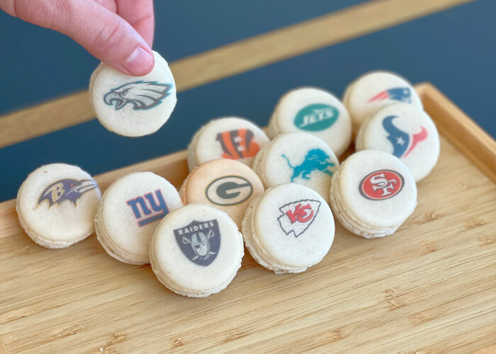 Football Macarons 🏈