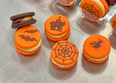 Halloween macarons